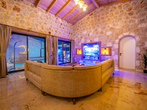  gece  -  Kasım
  | Kalkan Akbel'de Muhafazakar Aile İçin Özel Havuzlu Jakuzili Villa